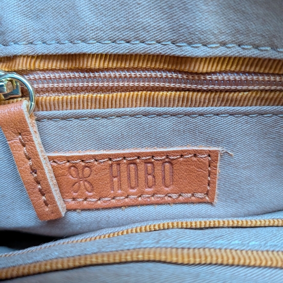 HOBO Magenta Genuine Leather Crossbody Minimalist Bag - Picture 7 of 10